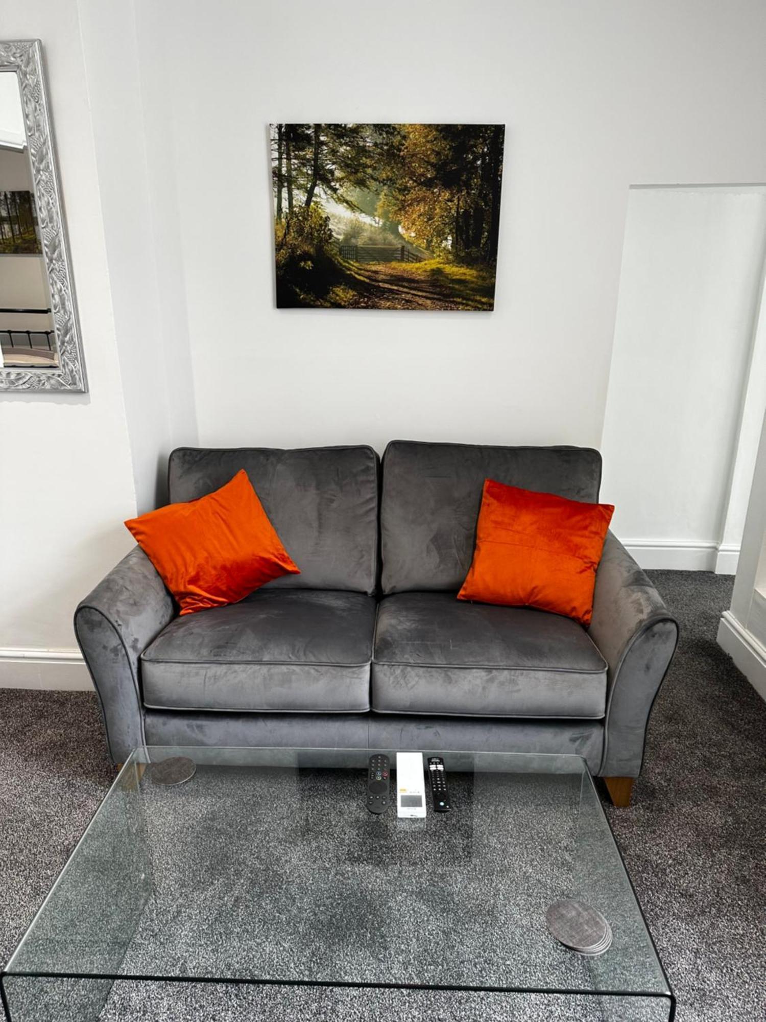 Town Centre Studio Flat Merthyr Tydfil Exterior photo