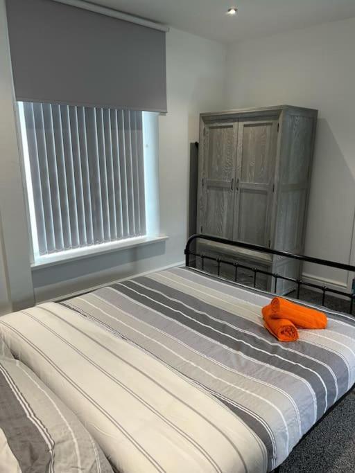 Town Centre Studio Flat Merthyr Tydfil Exterior photo